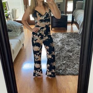 Sugarlips Long Floral Jumpsuit sz Small